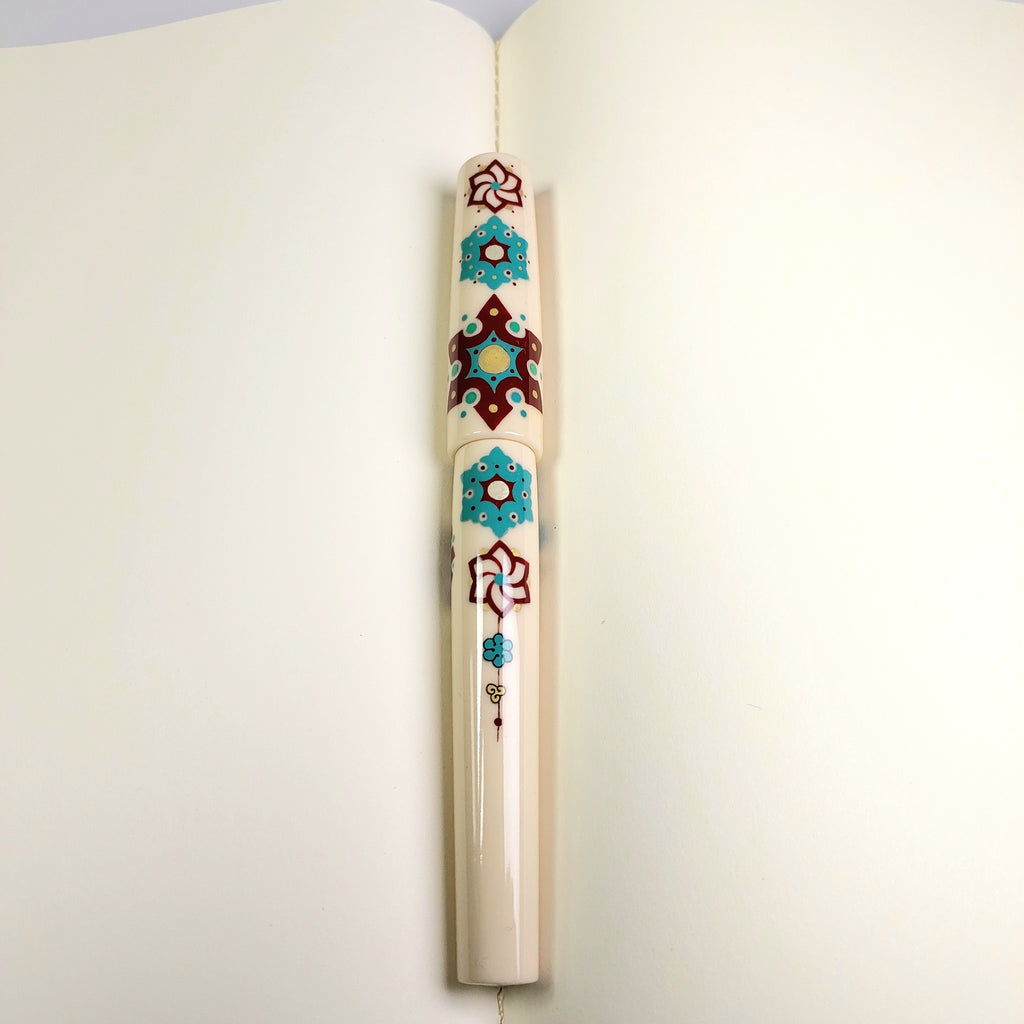 Handcrafted Fountain Pen with Traditional Turkish Tezhip Art – Luxury Writing Instrument