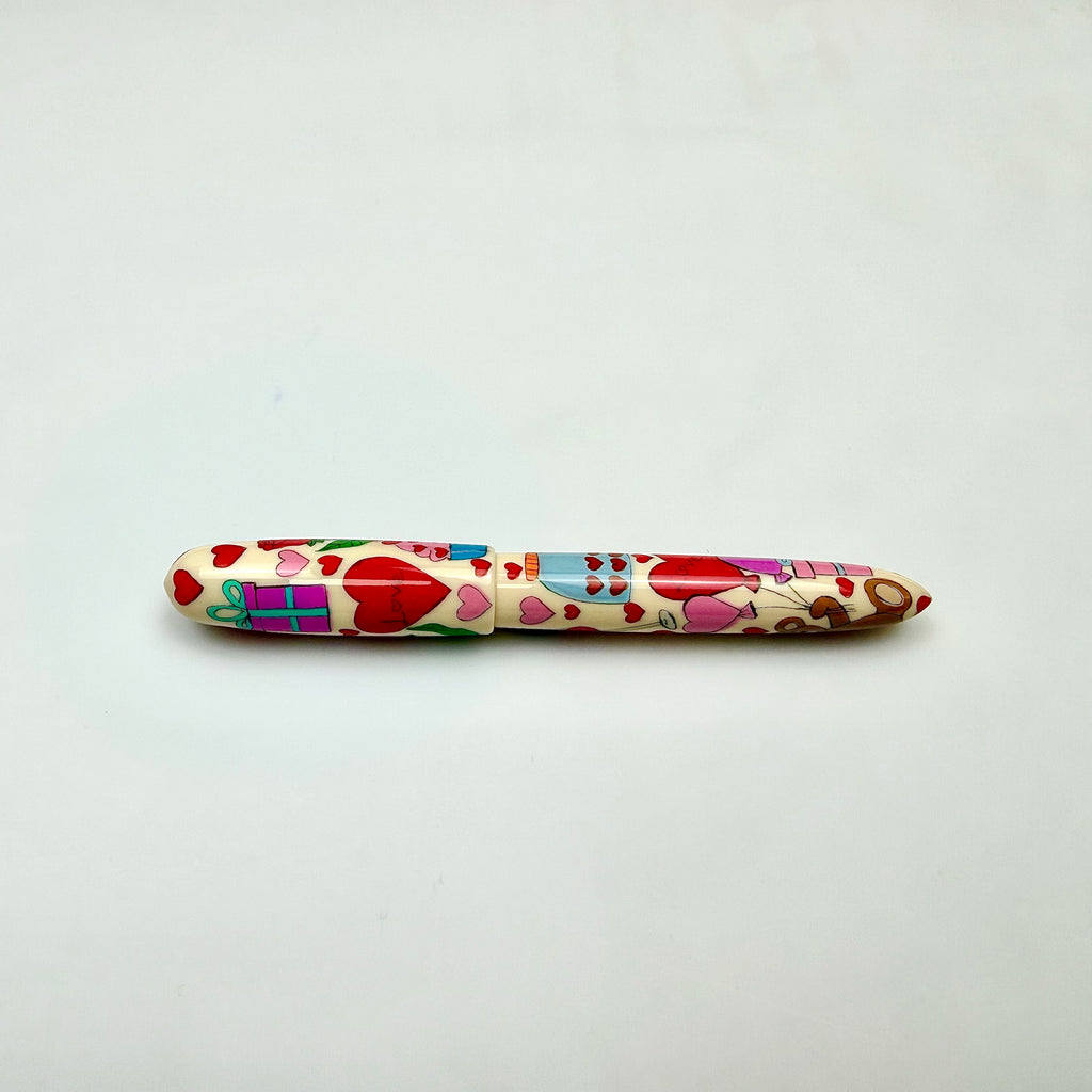 ZekPens LOVE. HANDMADE AND HANDPAiNTED FOUNTAIN PEN