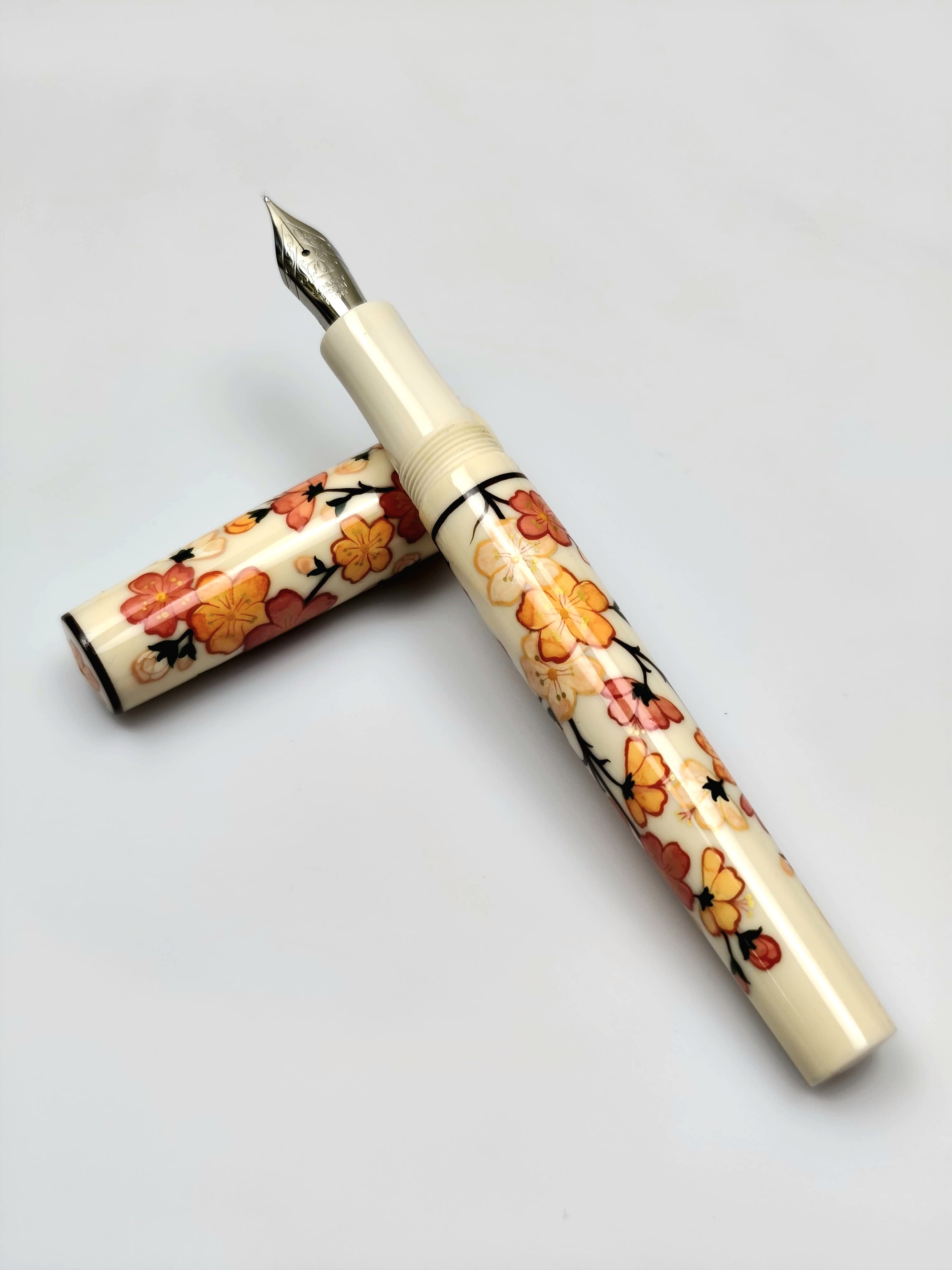 ZekPens SAKURA HANDMADE AND HANDPAİNTED FOUNTAIN PEN