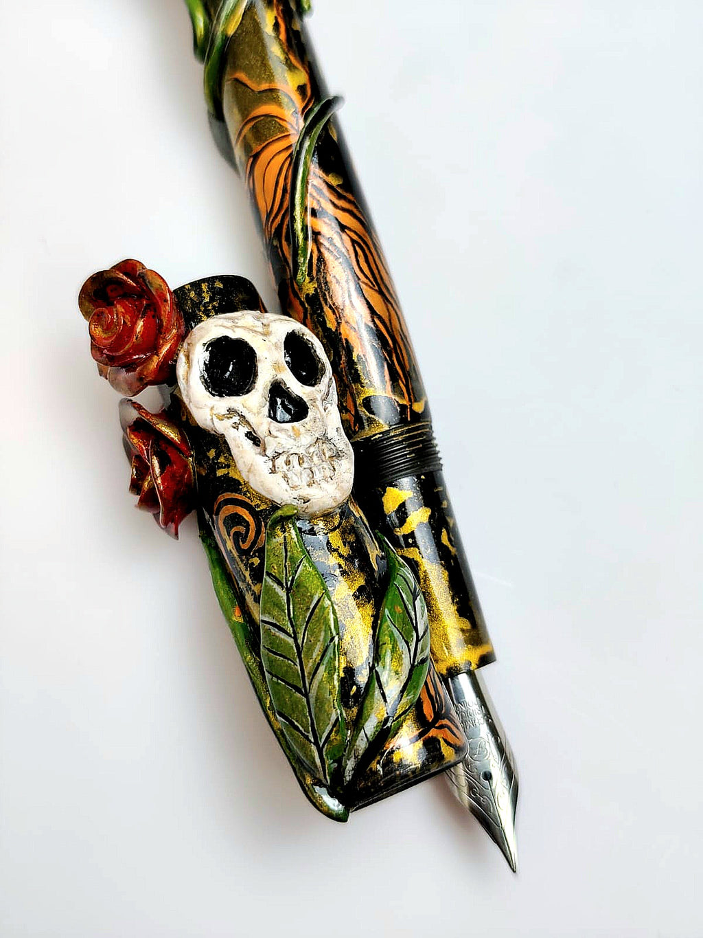 ZekPens uniQ HANDMADE AND HANDPAiNTED FOUNTAIN PEN
