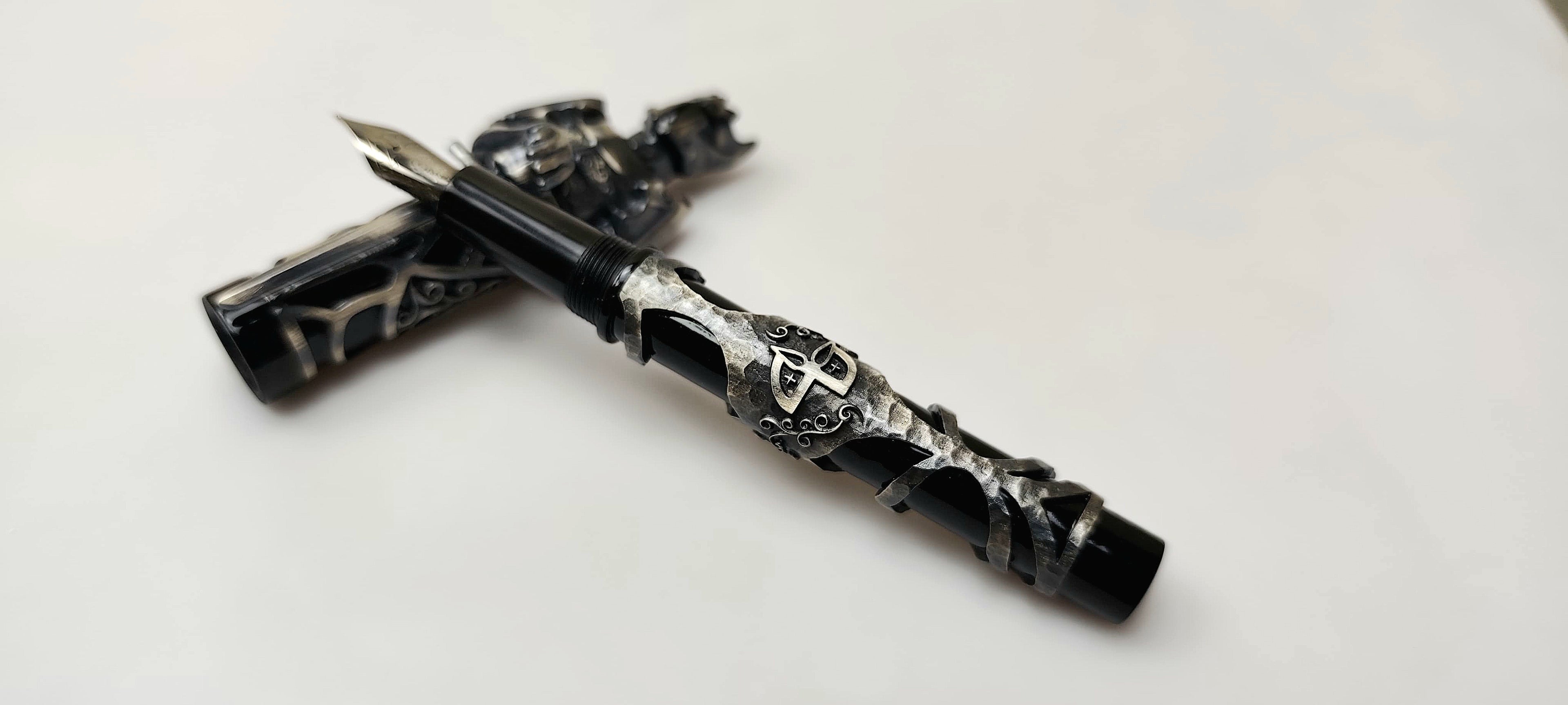 Silver Knight Fountain Pen