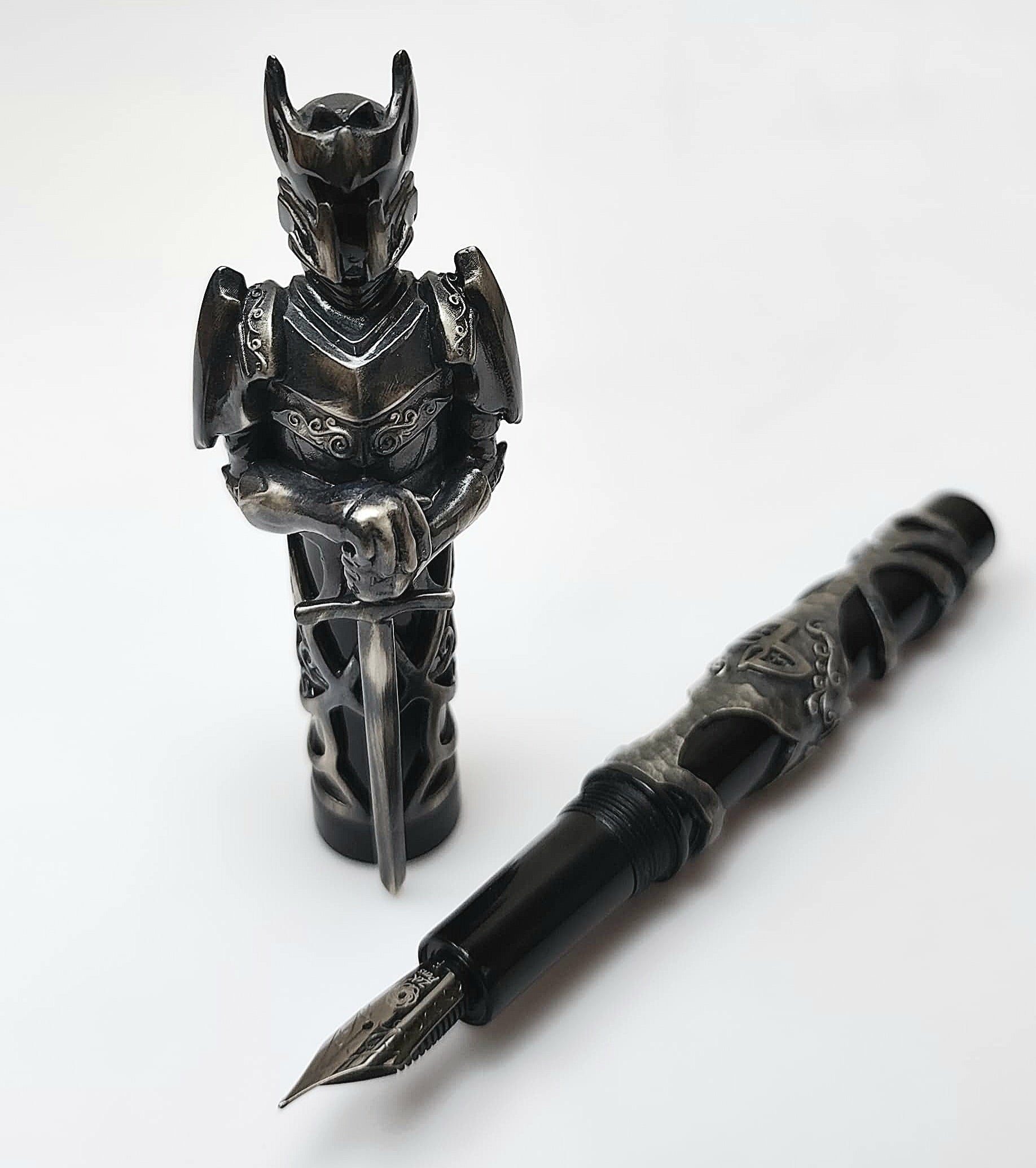 Silver Knight Fountain Pen
